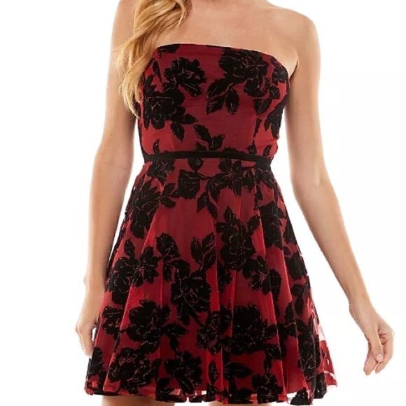 CITY STUDIOS Juniors' Flocked Fit & Flare Dress red and black dress size 1 New - Picture 11 of 13